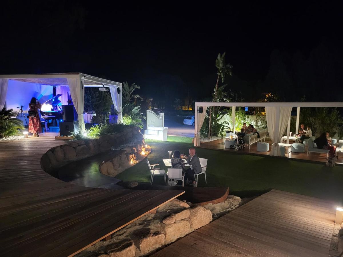 Hotel Oasi Blu Sardinia à Santa Margherita di Pula Extérieur photo