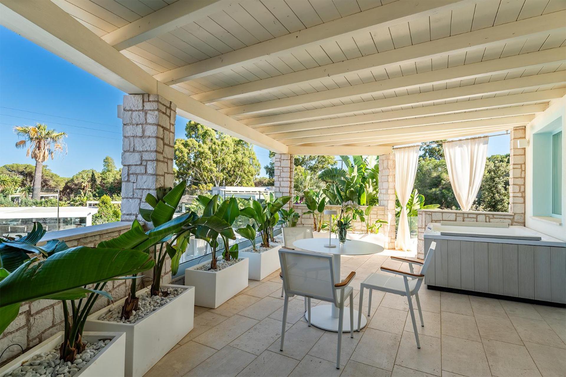 Hotel Oasi Blu Sardinia à Santa Margherita di Pula Extérieur photo